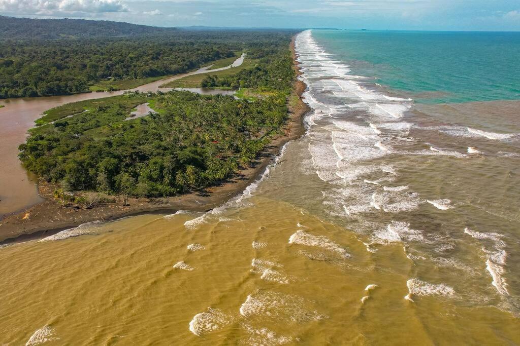 Finca D'Elia Lodge Puerto Limon Zewnętrze zdjęcie